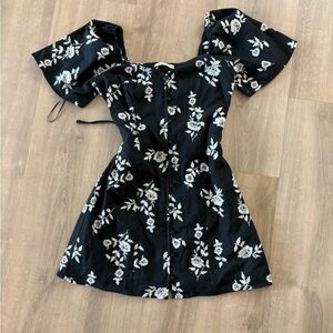 Abercrombie and Fitch Embroidered Linen Blend Mini Dress